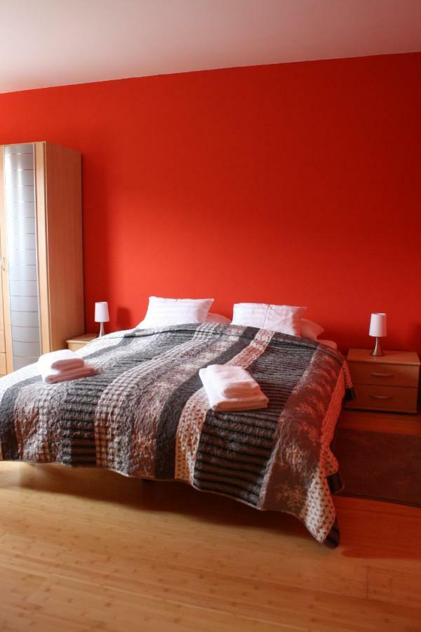 Kedvenc Vendeghaz Hotel มิชโคลซ์ ภายนอก รูปภาพ