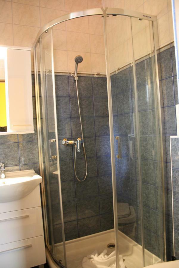 Kedvenc Vendeghaz Hotel มิชโคลซ์ ภายนอก รูปภาพ